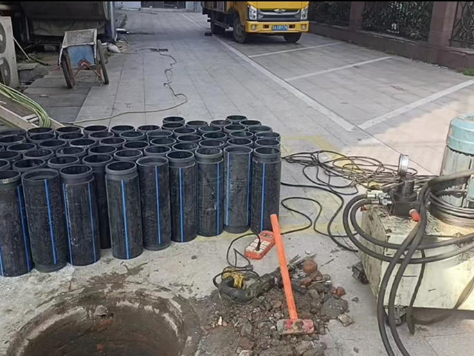 武穴PE置换管厂家 DN315置换管 非开挖管短管置换